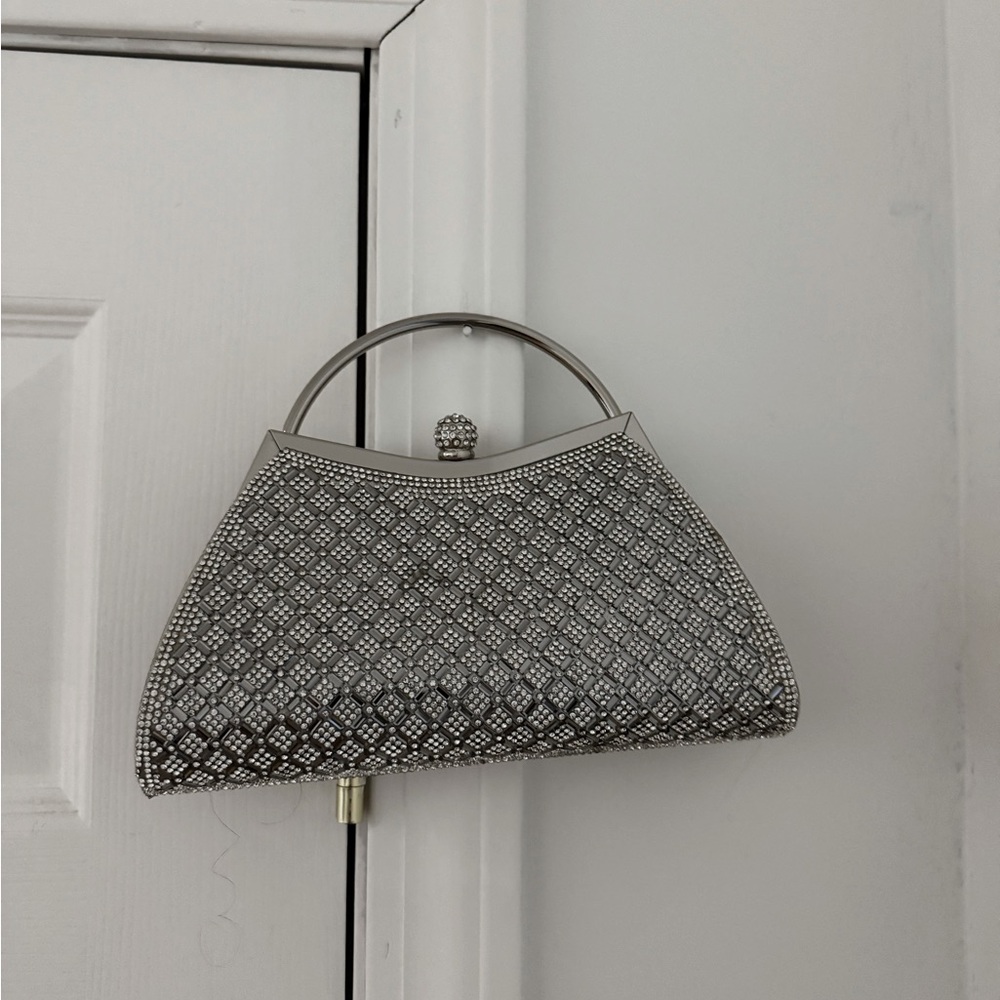 Elegant Silver Handbag